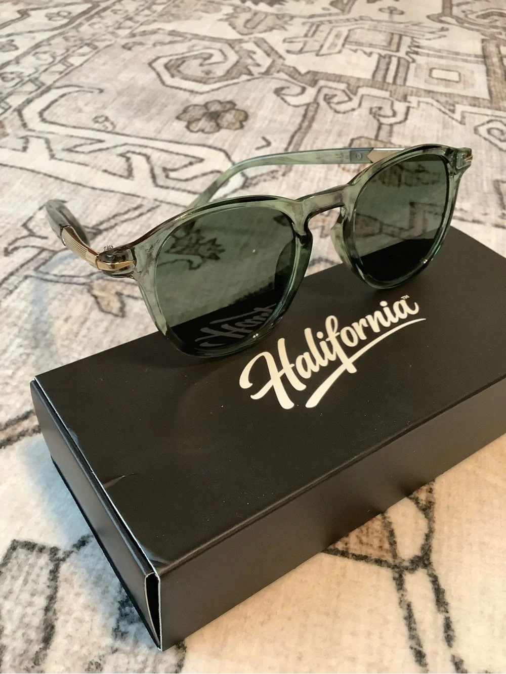 NWOT Halifornia Translucent Green Round Sunglasses